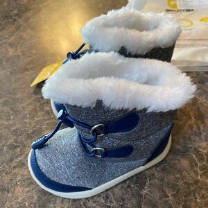 Toddler Snowboots Sz 5